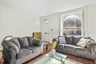 17 W 3rd St, Frederick, MD 21701 - Photo 2