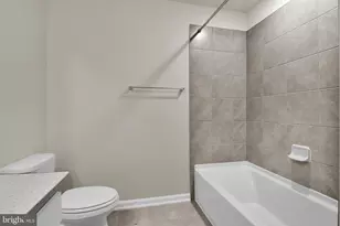 459 Hanson St, Frederick, MD 21701 - Photo 16