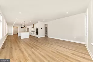 413 Bucklebury Ln, Frederick, MD 21702 - Photo 8