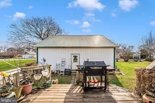 16 Lombard St, Thurmont, MD 21788 - Photo 12