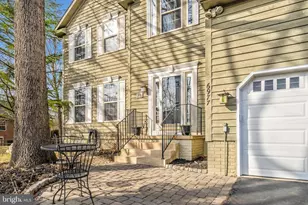 6977 Meadowpoint Terrace, New Market, MD 21774 - Photo 2