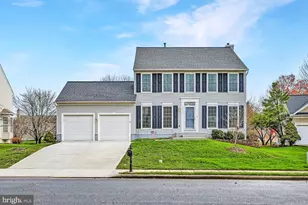 6909 Baron Ct, Frederick, MD 21703 - Photo 2