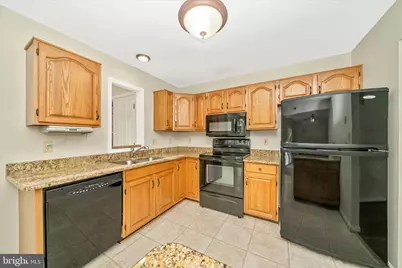 2181 E Greenleaf Drive, Frederick, MD 21702 - Photo 16