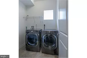 1115 Long Farm Cir, Brunswick, MD 21716 - Photo 36