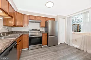 7167 Glenmeadow Ct, Frederick, MD 21703 - Photo 10