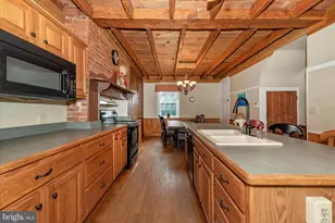 2750 Canada Hill Rd, Myersville, MD 21773 - Photo 16