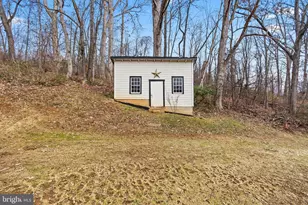 9025 Myersville Rd, Myersville, MD 21773 - Photo 14