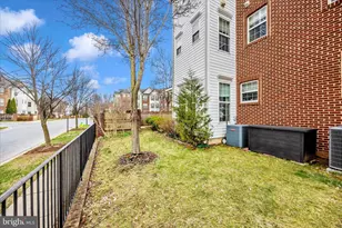 100 Featherstone Pl, Frederick, MD 21702 - Photo 36