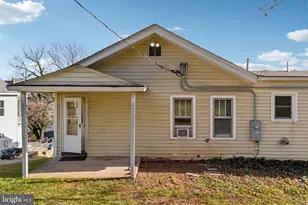 209 Locust St, Frederick, MD 21703 - Photo 28