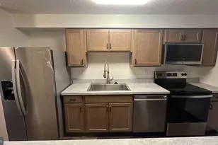 730 Heather Ridge Dr, Frederick, MD 21702 - Photo 2