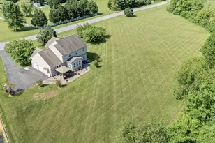 3810 Roundtree Rd, Jefferson, MD 21755 - Photo 2