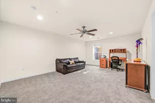 9137 Landon House Ln, Frederick, MD 21704 - Photo 6