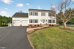 1004 Lindfield Dr, Frederick, MD 21702 - Photo 2