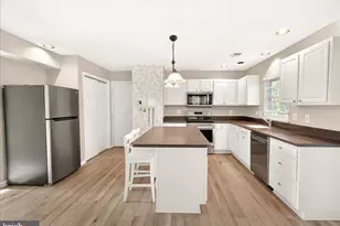 1004 Lindfield Dr, Frederick, MD 21702 - Photo 12