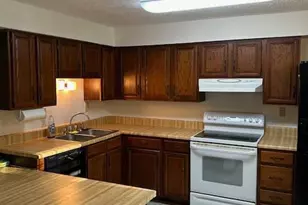 1752 Springfield Ln, Frederick, MD 21701 - Photo 4