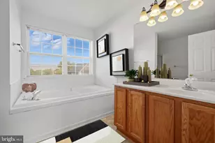 7214 Black Creek Ln, Frederick, MD 21703 - Photo 18