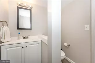 6813 Farmbrook Ct, Frederick, MD 21703 - Photo 34