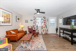 6813 Farmbrook Ct, Frederick, MD 21703 - Photo 6