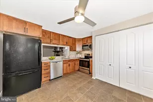 6616 Pebble Ct, Frederick, MD 21703 - Photo 4