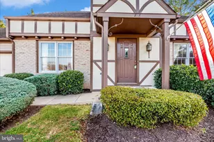 818 Dunbrooke Ct, Frederick, MD 21701 - Photo 2