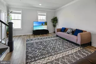 8910 Shady Pines Dr, Frederick, MD 21704 - Photo 2