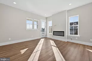 1158 Potomac View Pkwy, Brunswick, MD 21716 - Photo 4