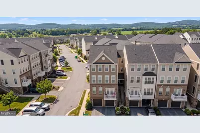 5902 Forum Square, Frederick, MD 21703 - Photo 2
