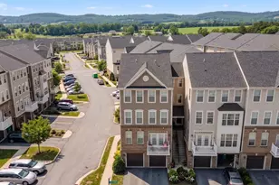 5902 Forum Sq, Frederick, MD 21703 - Photo 2