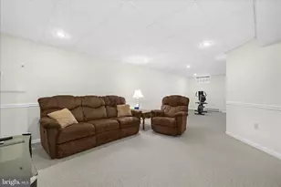 264 Providence Cir, Walkersville, MD 21793 - Photo 24