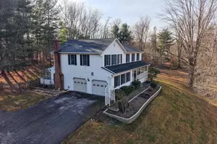 12407 Hill Ct, Mount Airy, MD 21771 - Photo 2