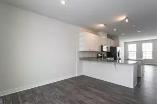 6404 Wild Plum Dr, Frederick, MD 21703 - Photo 4