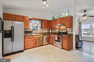 303 Boxford Ct, Frederick, MD 21702 - Photo 6