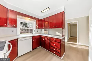 5815 Meadow Dr, Frederick, MD 21701 - Photo 12