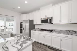 667 E Church St, Frederick, MD 21701 - Photo 10