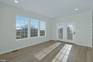 1011 Monocacy Crossing Pkwy, Brunswick, MD 21716 - Photo 36