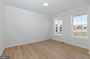 1011 Monocacy Crossing Pkwy, Brunswick, MD 21716 - Photo 14