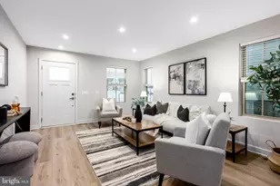 2482 Silver Leaf Dr, Frederick, MD 21702 - Photo 2