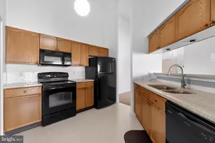 8200 Blue Heron Dr, Frederick, MD 21701 - Photo 10