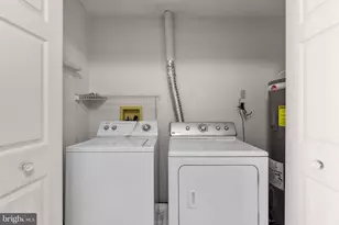 8200 Blue Heron Dr, Frederick, MD 21701 - Photo 14