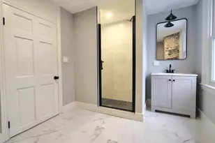 230 S Market St, Frederick, MD 21701 - Photo 4