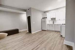 230 S Market St, Frederick, MD 21701 - Photo 4