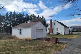 8325 Yellow Springs Rd, Frederick, MD 21702 - Photo 6