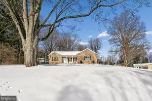 7206 Drought Spring Dr, Frederick, MD 21702 - Photo 2