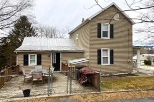 14 W G St, Brunswick, MD 21716 - Photo 8