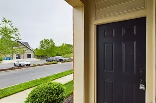 6479 Jack Linton Dr S, Frederick, MD 21703 - Photo 8