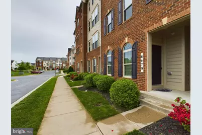6479 Jack Linton Drive S, Frederick, MD 21703 - Photo 2