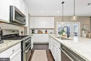 1113 Lakin Dr, Frederick, MD 21702 - Photo 16