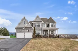 6804 Hawes Ct, Frederick, MD 21702 - Photo 2