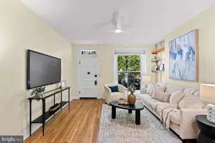 17 S Jefferson St, Frederick, MD 21701 - Photo 2