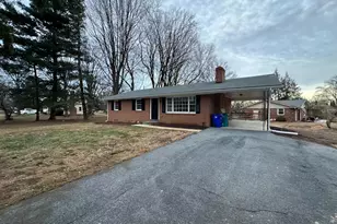 7923 Longmeadow Dr, Frederick, MD 21701 - Photo 2